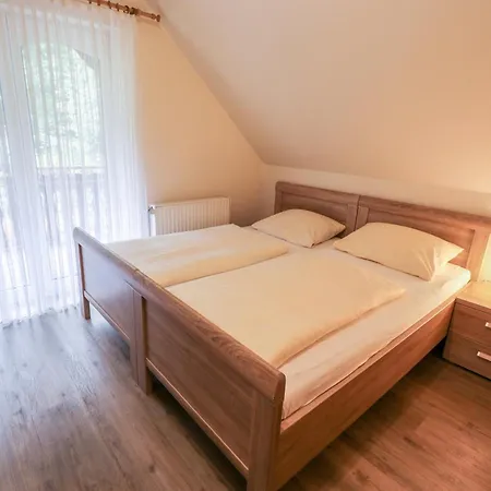 Familienhof Bruening - Waldblick Apartmán *